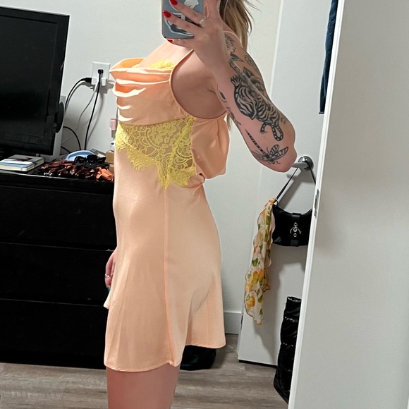 DK Silk Dress - Picture 4 of 4